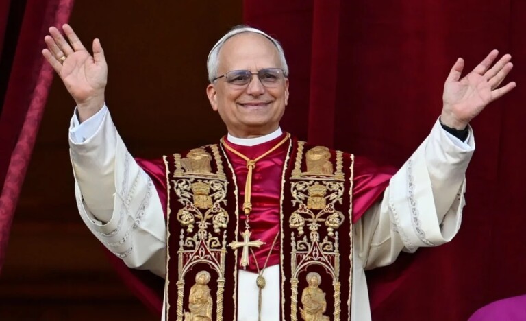El papa León XIV destaca la importancia de informar y el valor de los periodistas en tiempos de crisis