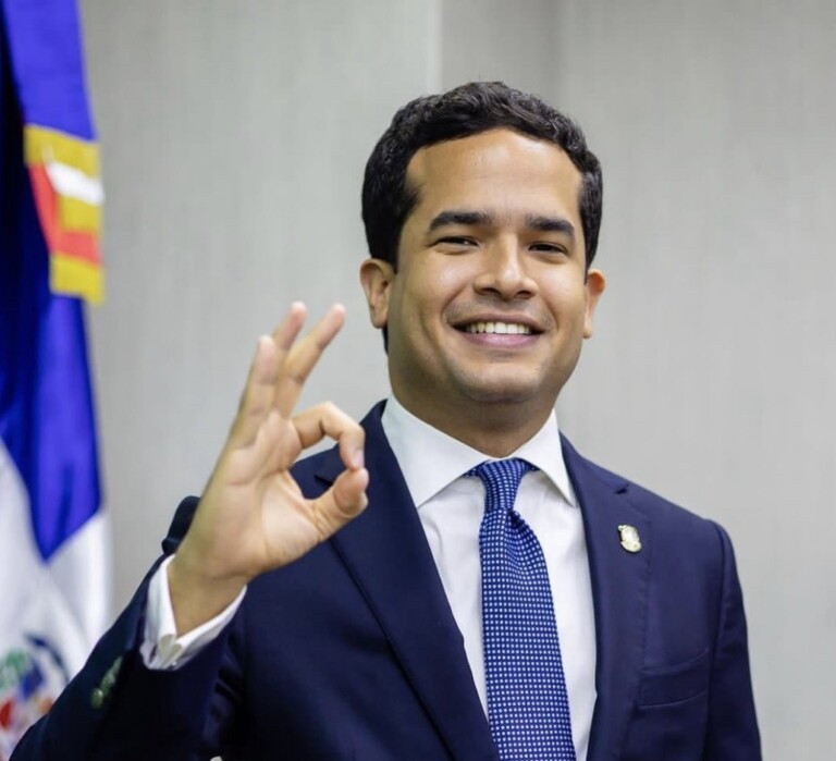 Omar Fernández valora como positivo encuentro de Abinader con expresidentes por crisis haitiana