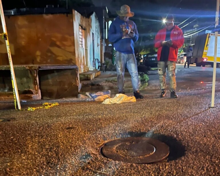 Rescatan con vida a niña de 13 años arrastrada por una alcantarilla en San Cristóbal