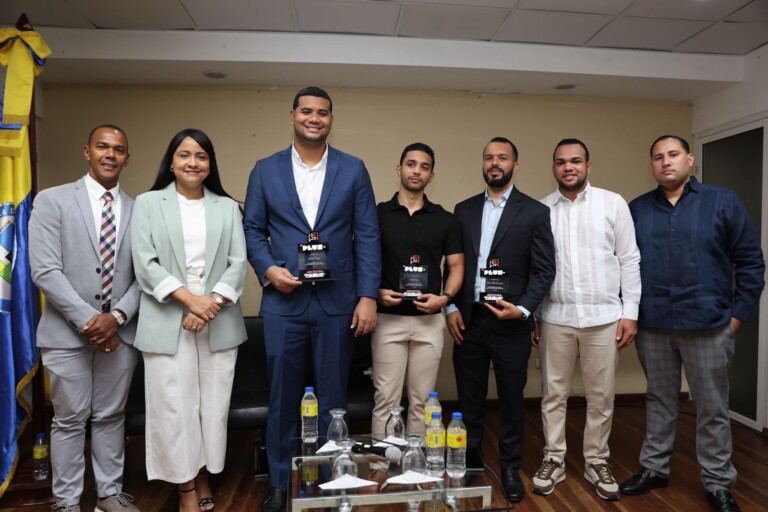 Los Plus RD: Un evento que potencia la juventud y la innovación en La Vega