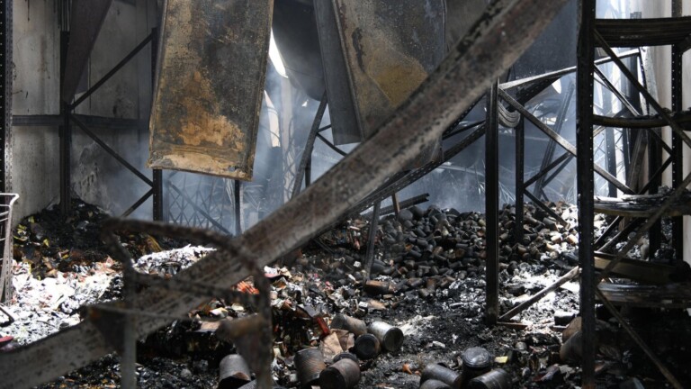 Incendio en el Merca Santo Domingo deja pérdidas de RD$800 millones