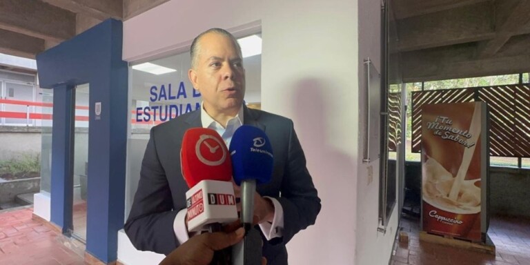 Comerciantes de Santiago al borde del colapso por alza del dólar y competencia desleal china