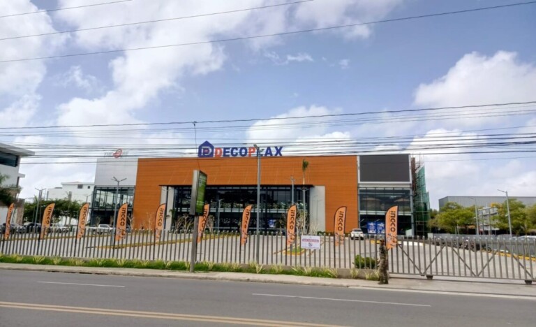 Decoplax: MIVED clausura y militariza obra ilegal en Santiago