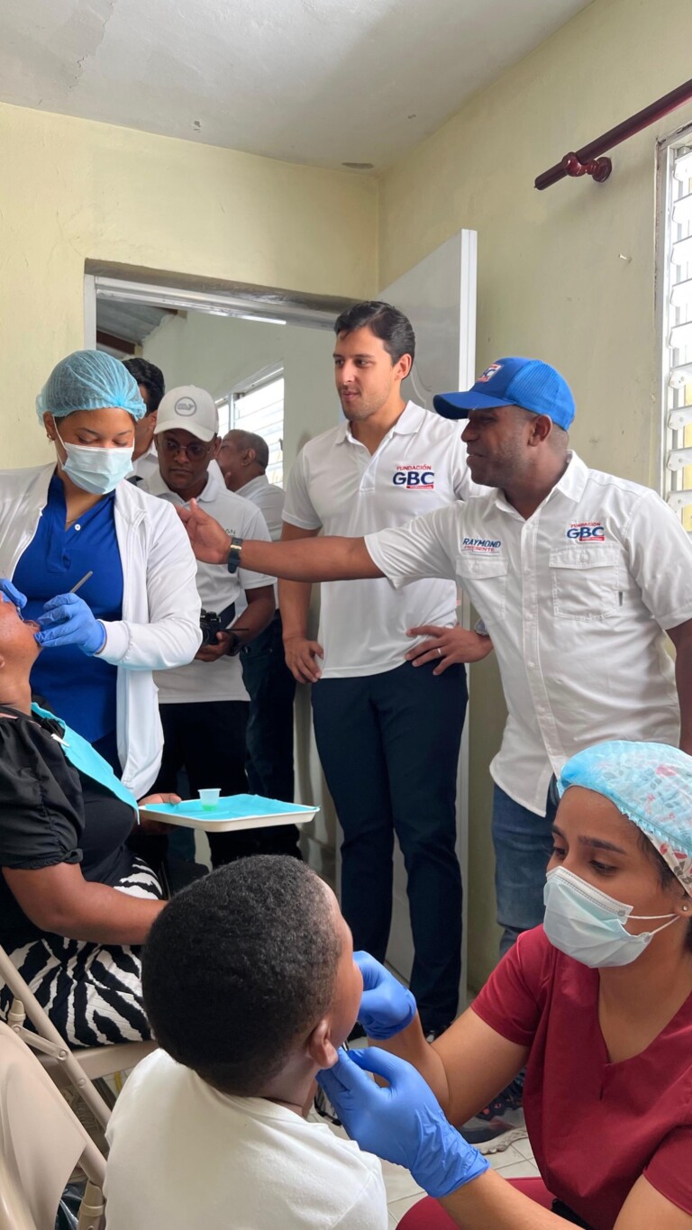 Fundación GBC beneficia a cientos de personas con jornada de salud gratuita en Santo Domingo Este