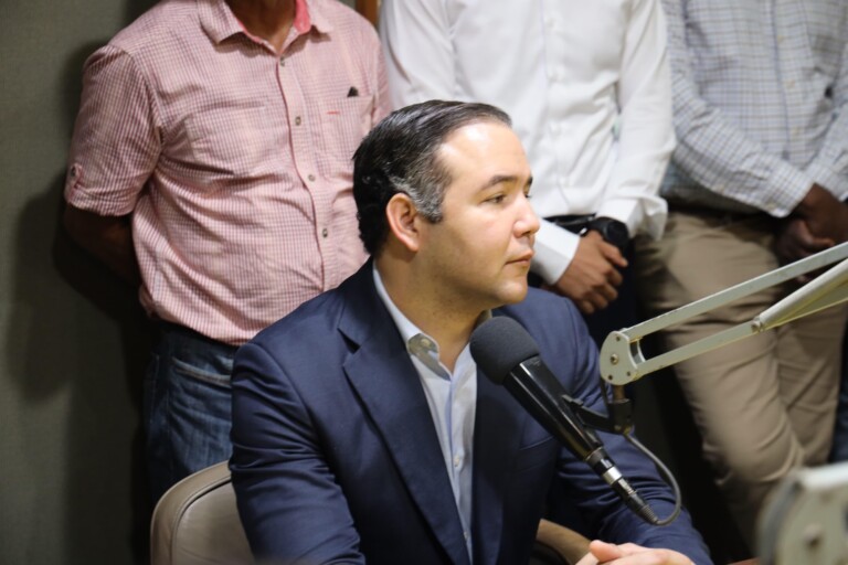 Johnny Pujols: “El decreto de emergencia en el sector eléctrico encarece costos y formaliza la improvisación”