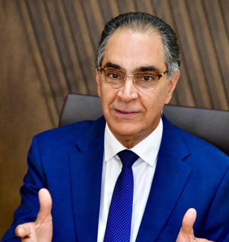 Doctor&nbsp;Santiago&nbsp;Hazim defiende honradez de su gestión y recuerda que fue él quien denunció&nbsp;las&nbsp;irregularidades en&nbsp;Senasa