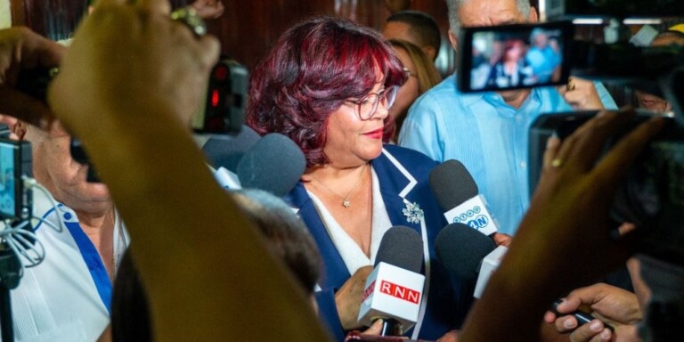 Dra. Yubelkis Aquino lanza candidatura a la presidencia del Colegio Médico