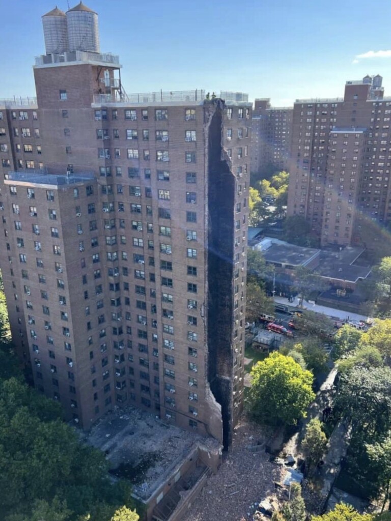 Una explosión de gas provoca el derrumbe parcial de un edificio en Nueva York