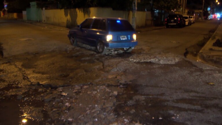 Calles intransitables preocupan a residentes de Las Estrellas Séptima Etapa de Santo Domingo Este