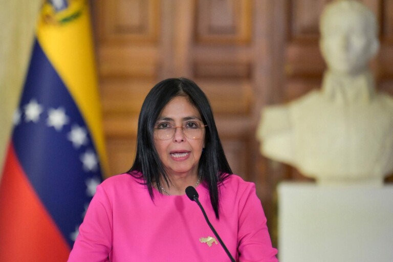 Delcy Rodríguez invitó al EE.UU. a “trabajar juntos en una agenda de cooperación”