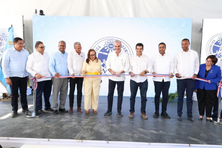 Gobierno inaugura acueducto múltiple de Navarrete que beneficiará a más de 150 mil habitantes