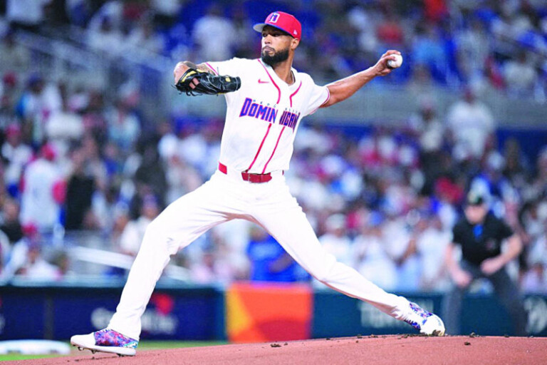 Cristopher Sánchez está listo para Corea del Sur hoy a las 6 p.m.