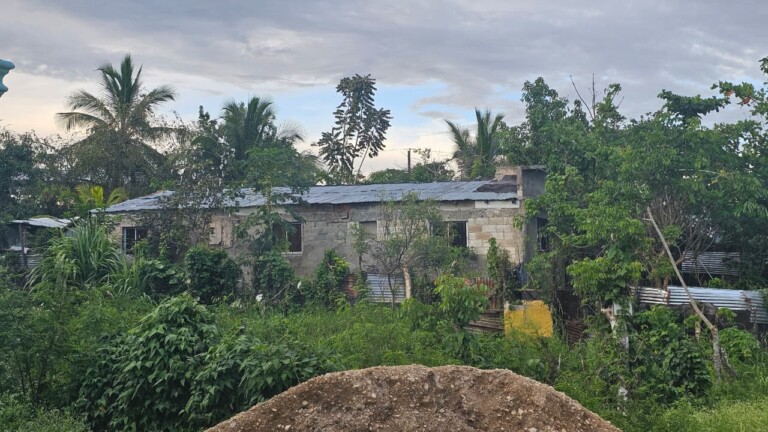 Niño de 11 años habría utilizado una “chilena” en hecho donde murió su hermanito de 6 en Boca Chica