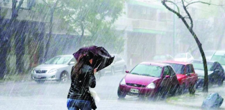 Indomet advierte un fin de semana con lluvias fuertes y altas temperaturas