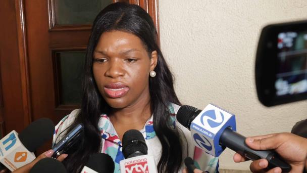 Tribunal emitirá hoy fallo sobre caso Elizabeth Silverio acusada de estafa y usurpación en área de salud