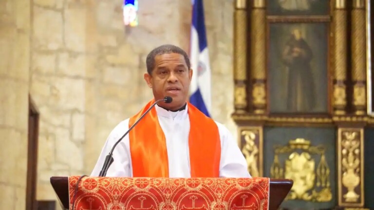 Iglesia denuncia corrupción y crisis en salud en Sermón de las Siete Palabras&nbsp;