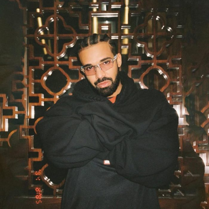 Drake supera récord de Michael Jackson de mayor números uno para un artista masculino solista