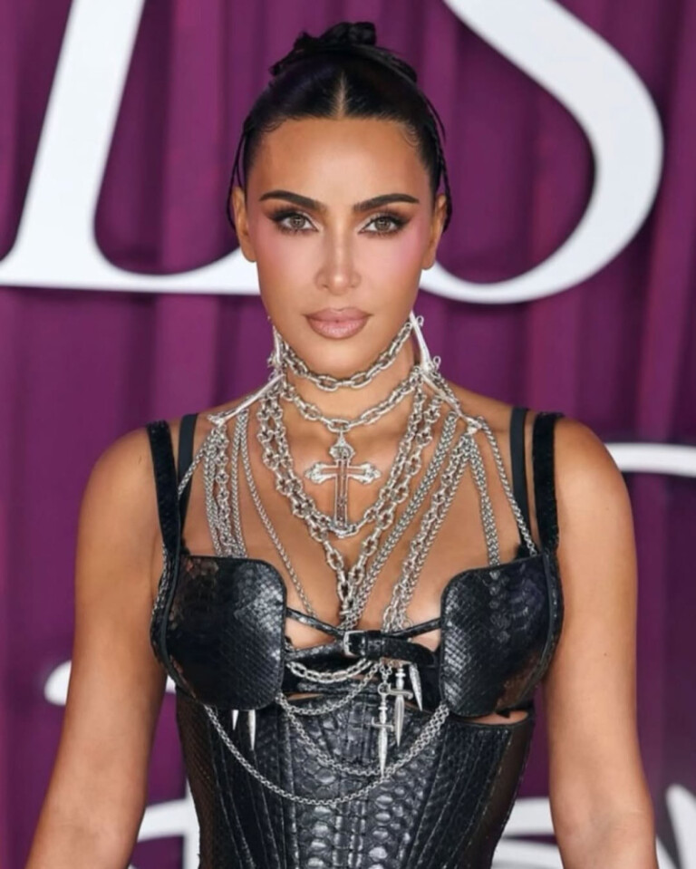 Kim Kardashian pide un euro simbólico por los daños del robo que sufrió en 2016 en París