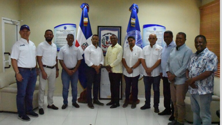Director general de la UASD Recinto Barahona recibe visita del presidente de la Cámara de Comercio