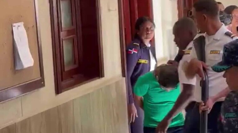 Dictan prisión preventiva a hombre acusado de abusar sexualmente de tres niñas en Villa Consuelo