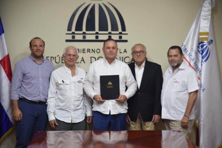 Gobierno extiende subsidio a fertilizantes y supera los RD$2,151 millones para proteger producción y estabilidad de los alimentos