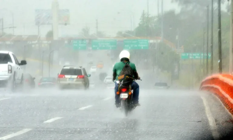 Onda tropical traerá lluvias intensas y posibles ráfagas de viento