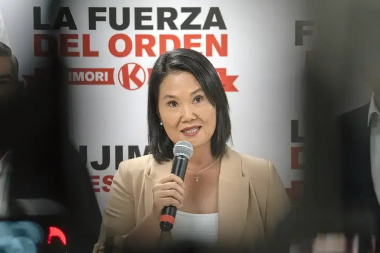 Fujimori insiste en esperar escrutinio completo en Perú y reitera que respetará resultados