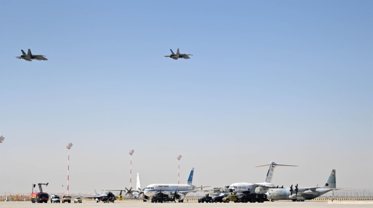 Irán ataca aeropuerto de Kuwait con drones: reportan 63 heridos y suspensión de vuelos