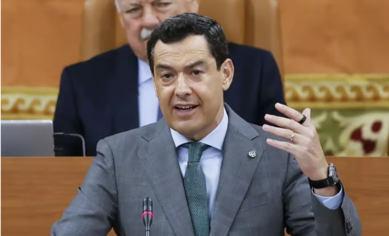 Moreno no logra ser investido presidente de la Junta tras el voto contrario de los grupos de izquierdas y de Vox