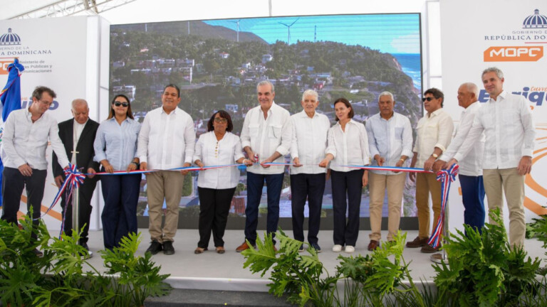Presidente Luis Abinader ha democratizado las obras del Estado al intervenir la 32 provincias del país, incluyendo infraestructuras en pequeñas poblaciones