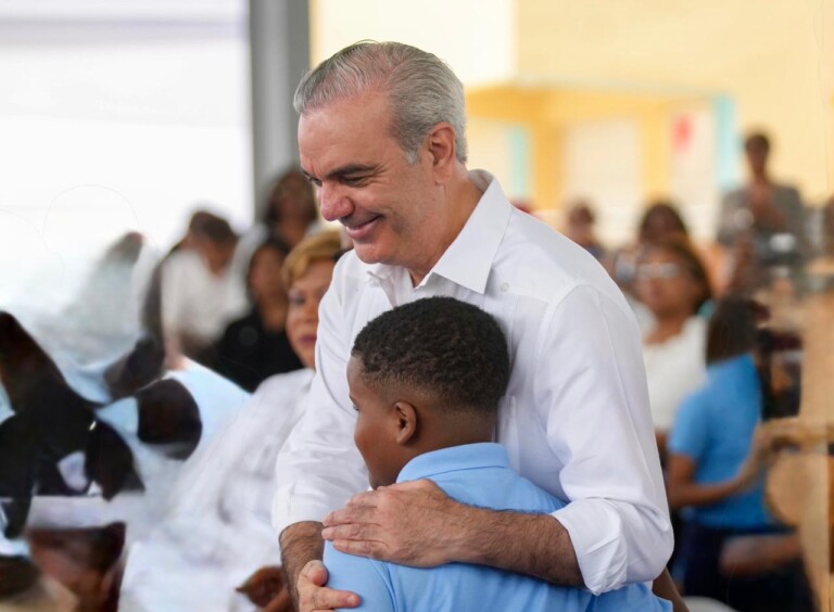 Presidente Abinader inaugurará dos hospitales y dos techados escolares en las provincias de Sánchez Ramírez y Monseñor Nouel