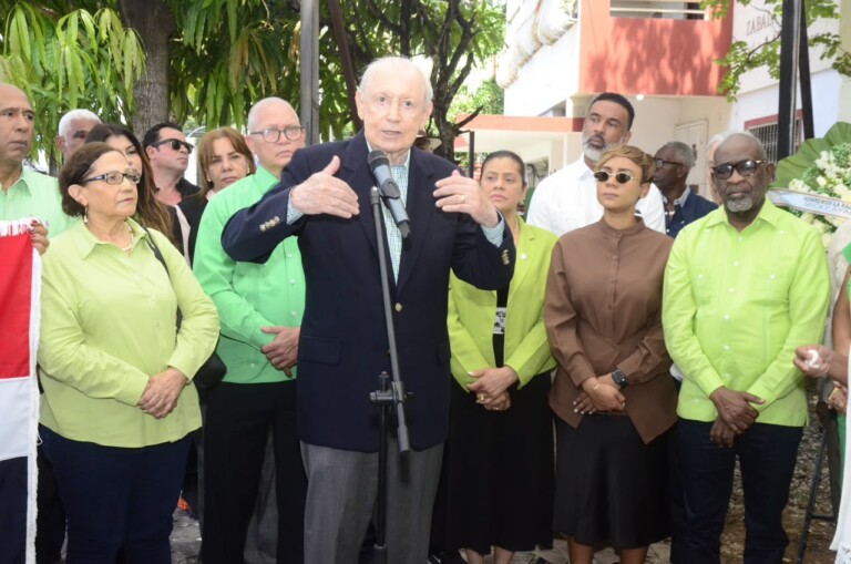 Fuerza del Pueblo rinde homenaje a los héroes del 14 de Junio