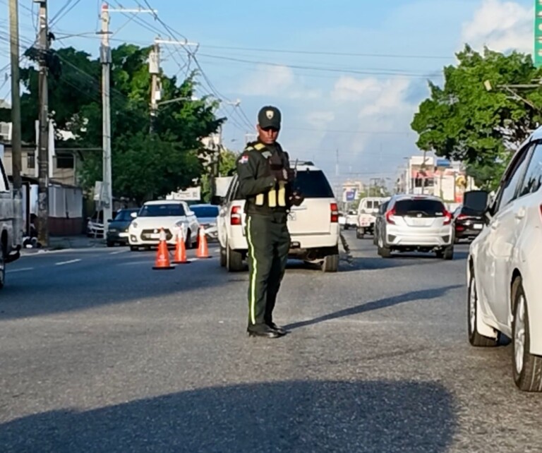 Digesett extiende contraflujo en la avenida Padre Castellanos para agilizar el tránsito en horas matutina