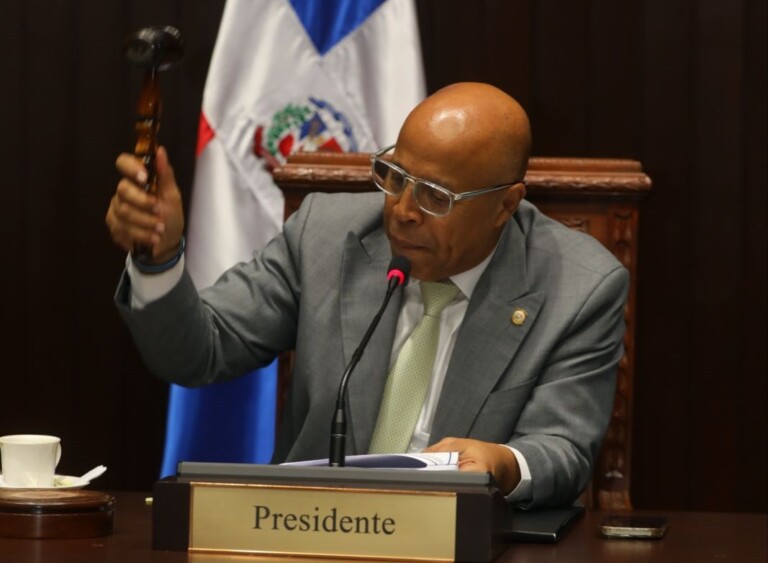 Diputados convierten en ley medidas económicas anticrisis