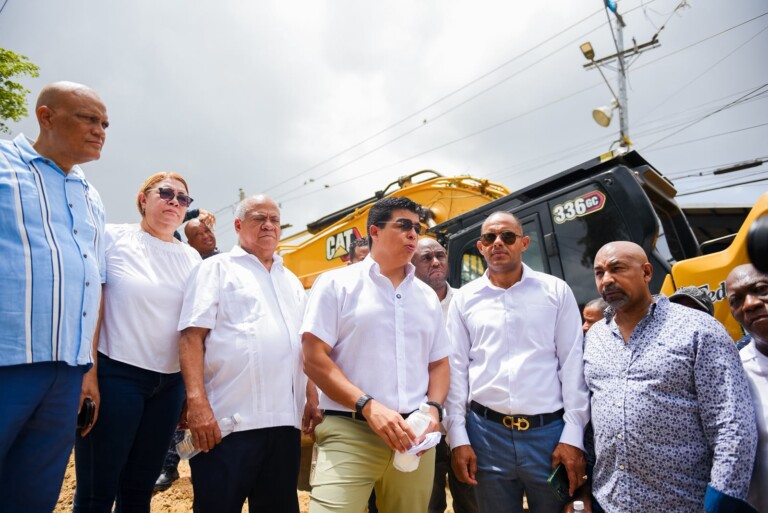 CAASD inicia intervención integral del drenaje sanitario en Villas Agrícolas, Villa Juana, Villa Francisca y San Carlos
