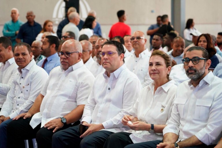 Gobierno supera RD$900 millones en créditos a microempresarios en este año