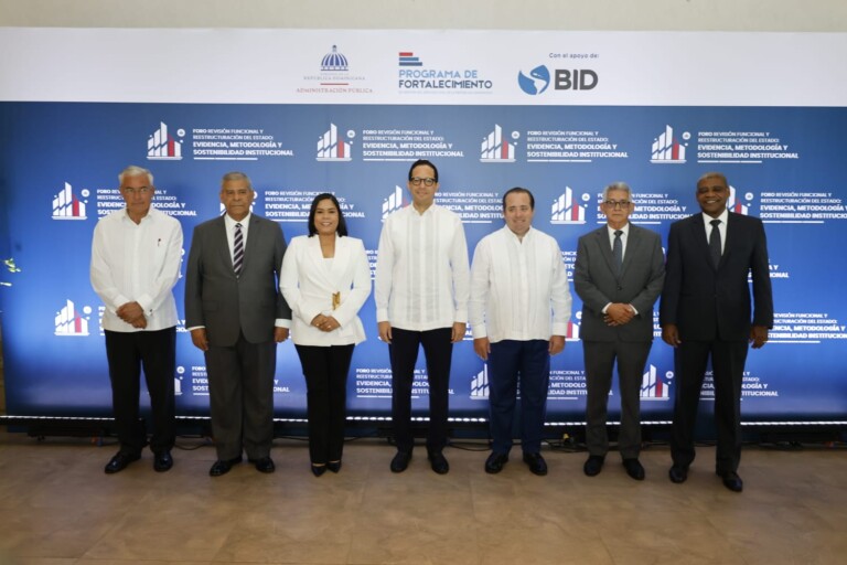 Gobierno resalta avances de la reestructuración de la administración pública