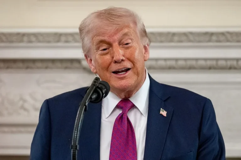 Trump dice que España «se redimió» al acceder a una solicitud de pago de la OTAN