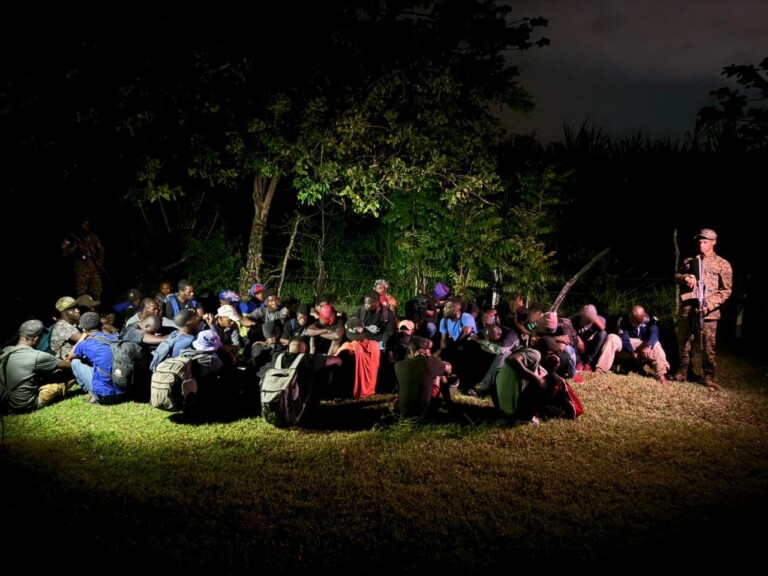 Ejército intercepta a 43 haitianos indocumentados en Dajabón