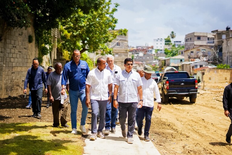 CAASD impulsa obras para seguir optimizando servicio agua potable y saneamiento cañadas con inversión superior a los RD$11,000 millones