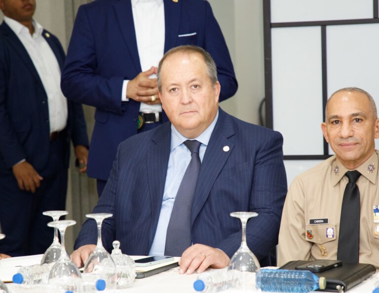 Presidente Abinader encabeza reunión de seguimiento al Plan de Seguridad Ciudadana