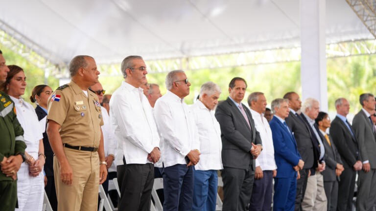 Presidente Abinader inaugura moderna sede del CEMED, equipada para continuar fortaleciendo la capacidad estratégica y operativa de respuesta del Estado ante emergencias y desastres