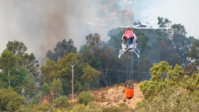 Bomberos estabilizan gran incendio en Guadalajara tras ola de calor