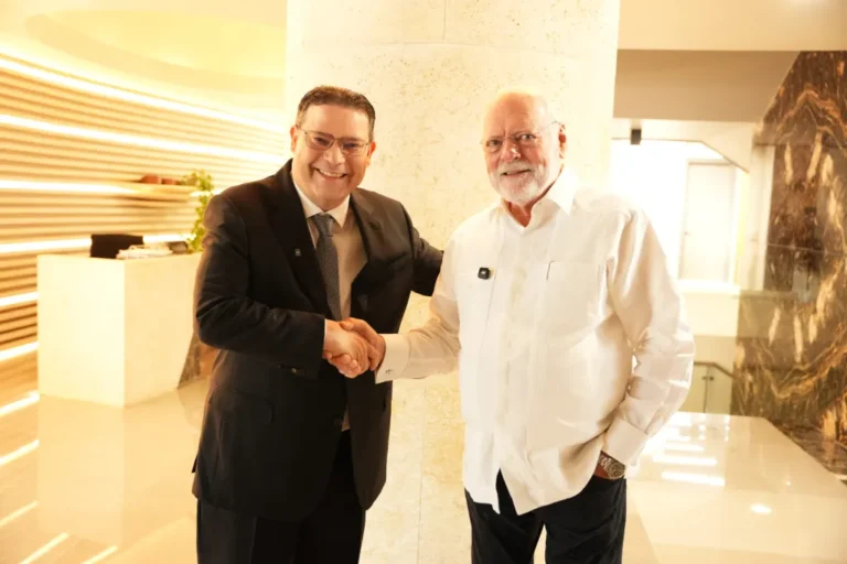 Samuel Conde resalta exportaciones de dispositivos médicos por US$3,000 millones