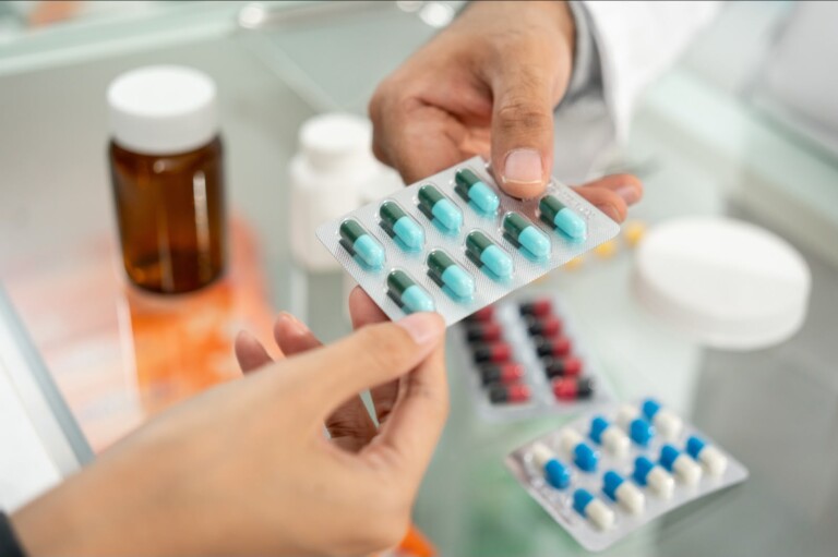 Sector farmacéutico alerta sobre riesgos en el abastecimiento de medicamentos en los hospitales públicos