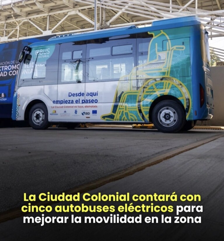 Gobierno pone en marcha ruta de autobuses eléctricos para conectar la Ciudad Colonial con zonas de su entorno