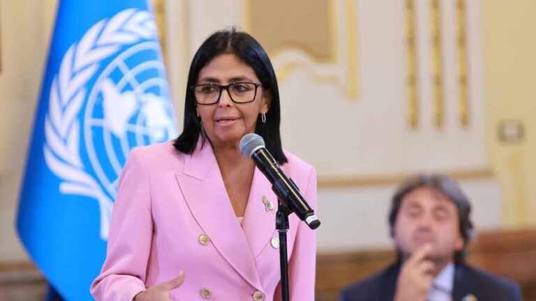Venezuela y Reino Unido «abren un nuevo capítulo en sus relaciones», dice Delcy Rodríguez