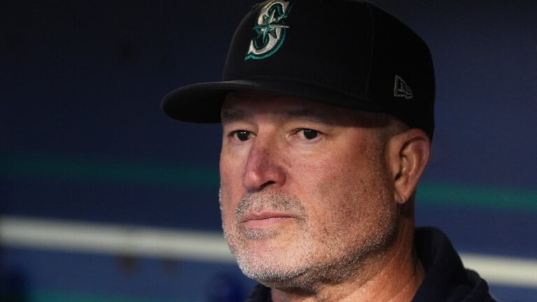 Marineros de Seattle despiden al dominicano Manny Acta tras 11 años