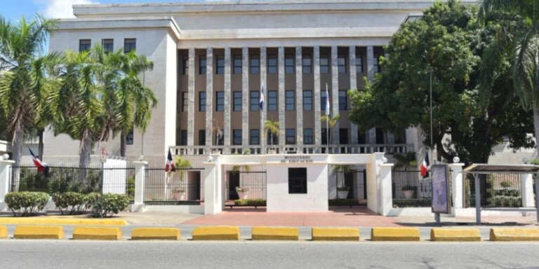 Ministerio de Educación brinda apoyo al proceso de revisión de nómina impulsado por el MAP con apoyo del BID