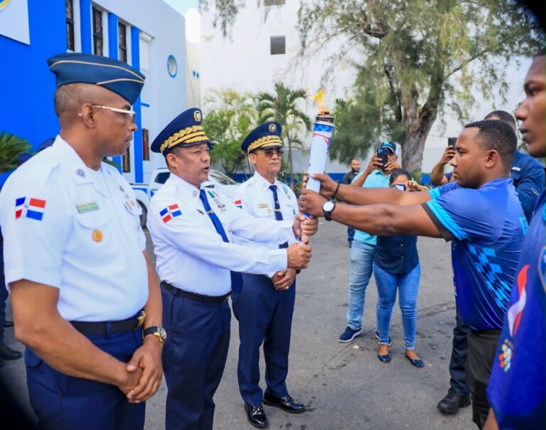Antorcha de los IV Juegos Mundiales de Policía llega a San Pedro de Macorís y continúa su recorrido nacional